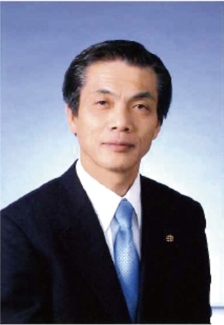 会長 亀岡 保夫